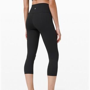Lululemon wunder under crop 21”